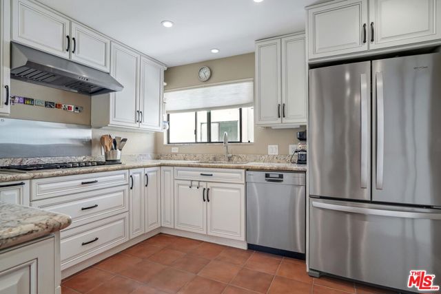 828 19th Street, D photo 6