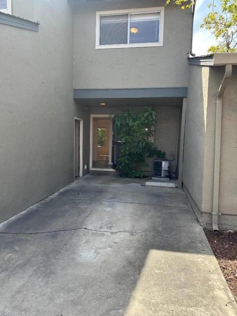 4685 Persimmon Place, San Jose CA: https://media.crmls.org/mediaz/32a77c1d-b743-45b9-9464-4f8998a51611.jpg