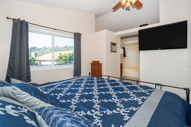 Detail Gallery Image 23 of 30 For 767 Rivertree Dr, Oceanside,  CA 92058 - 5 Beds | 3 Baths