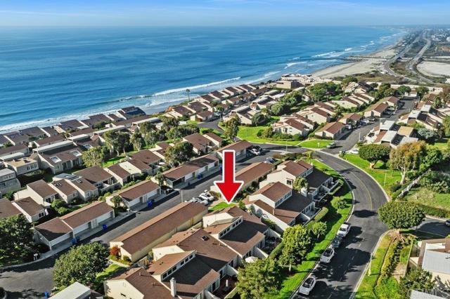 Detail Gallery Image 4 of 43 For 1813 Wilton Rd., Encinitas,  CA 92024 - 2 Beds | 2 Baths