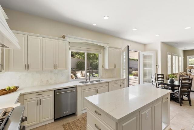 Detail Gallery Image 24 of 52 For 7062 Crystalline Dr, Carlsbad,  CA 92011 - 4 Beds | 2/1 Baths