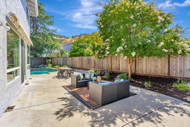 6357 Pismo Court, San Jose CA: https://media.crmls.org/mediaz/32a8ca6f-476d-425c-ad2d-6311d2f88c94.jpg