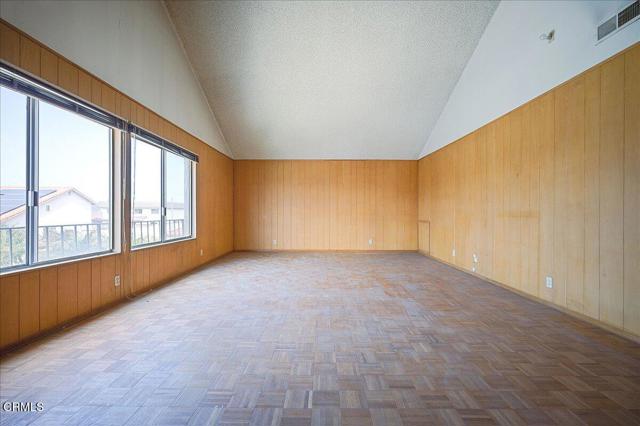 15722 Dawson Lane, Huntington Beach CA: https://media.crmls.org/mediaz/32a9bed0-0763-4561-9fd0-a19906495d95.jpg