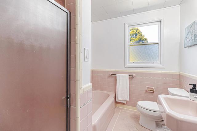382 El Paseo, Millbrae CA: https://media.crmls.org/mediaz/32a9de2a-a1fe-4c94-bdfc-09218922d35d.jpg