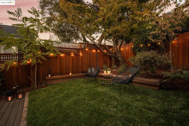 4008 Woodruff Ave, Oakland CA: https://media.crmls.org/mediaz/32aa4f5e-7357-4f08-955a-af8b7a3d0b4c.jpg
