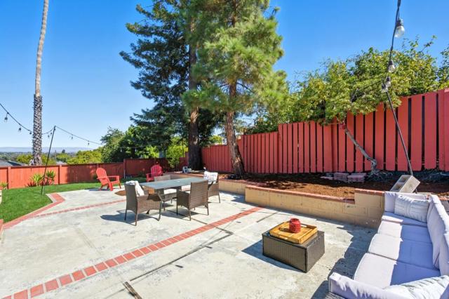 217 W 40th Avenue, San Mateo CA: https://media.crmls.org/mediaz/32aa7451-aa37-48f0-8cdf-1ec109db91f7.jpg