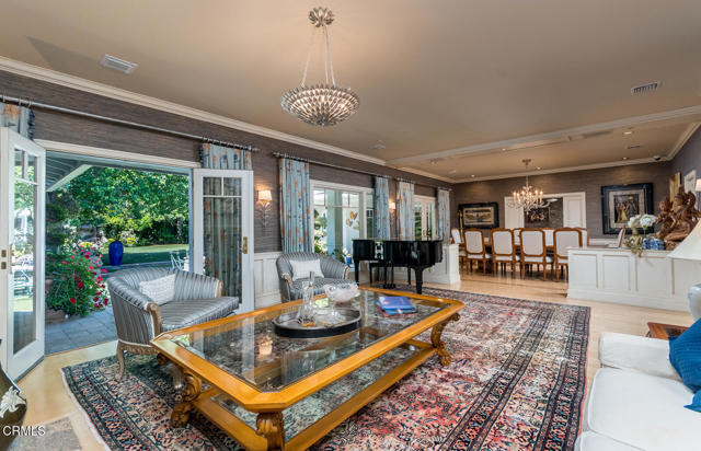 Detail Gallery Image 5 of 42 For 4409 Encinas Dr, La Canada Flintridge,  CA 91011 - 5 Beds | 4 Baths