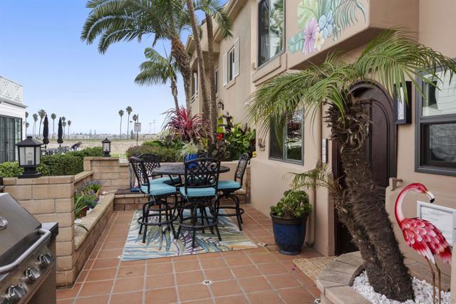 841 Pismo Ct, San Diego CA: https://media.crmls.org/mediaz/32aed2c7-ffd3-472d-b605-38fc77985419.jpg