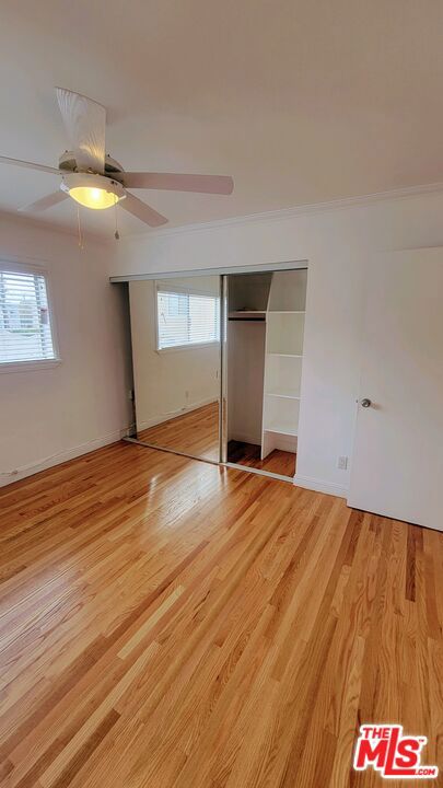 309 Broadway Street, Venice CA: https://media.crmls.org/mediaz/32b07313-76c2-405d-838c-31f19b17c4fd.jpg