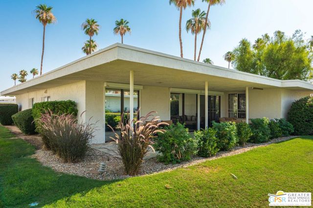 1595 E Canyon Estates Drive, Palm Springs CA: https://media.crmls.org/mediaz/32b092f2-e753-46fb-ba7c-d764fdab4854.jpg