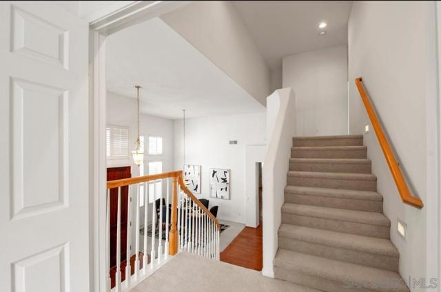 15793 Caminito Cantaras, Del Mar CA: https://media.crmls.org/mediaz/32b17a8c-5db2-4d09-809f-82d5b9a7cc1d.jpg