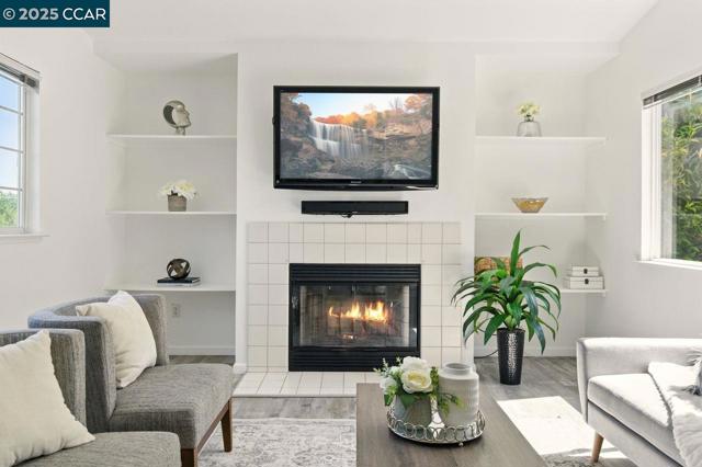 5220 Portillo Valley, San Ramon CA: https://media.crmls.org/mediaz/32b2b597-345a-4928-816a-7d540d03c12f.jpg