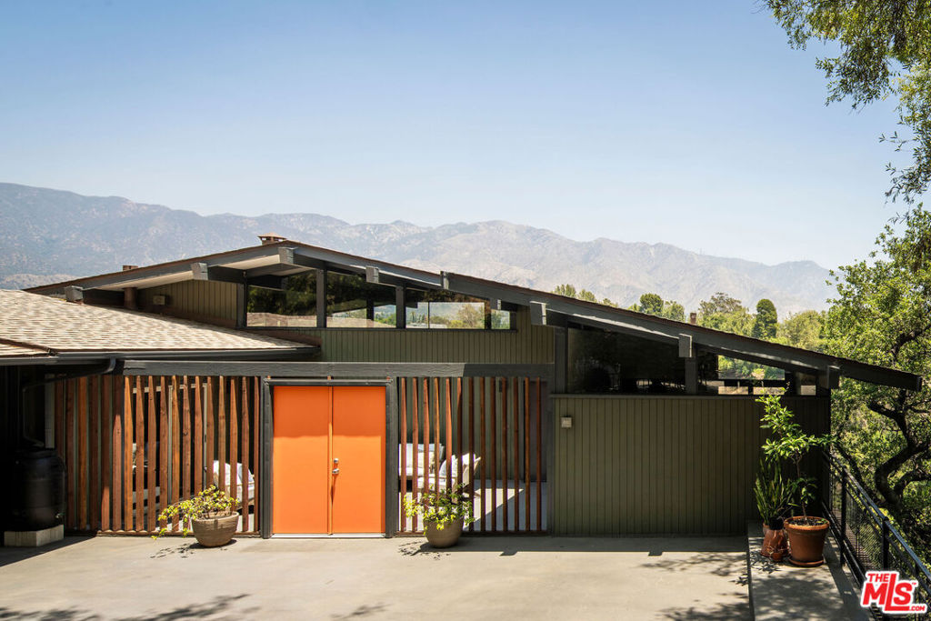 1950 Linda Vista Avenue