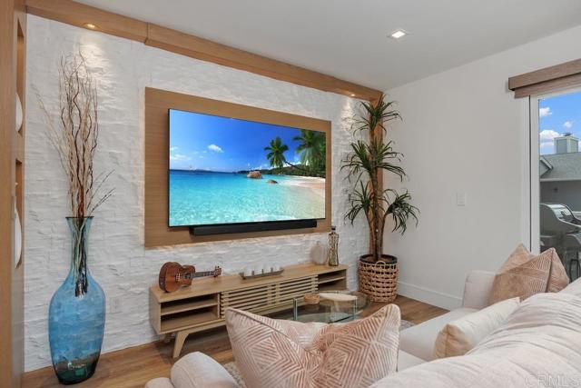 105 Mangano Circle, Encinitas CA: https://media.crmls.org/mediaz/32b30bf8-27ee-42f2-b740-e82195430bb7.jpg