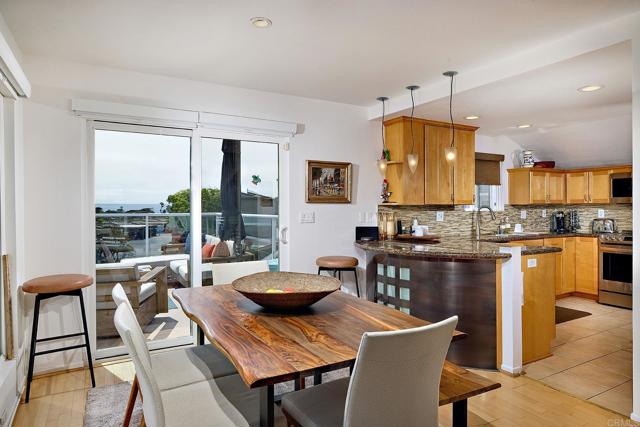 Detail Gallery Image 11 of 32 For 307 Longden Lane, Solana Beach,  CA 92075 - 2 Beds | 2/1 Baths