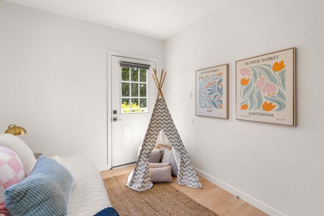 279 Elm Avenue, San Bruno CA: https://media.crmls.org/mediaz/32b44e51-9df8-428c-b716-c2b74bc135c4.jpg