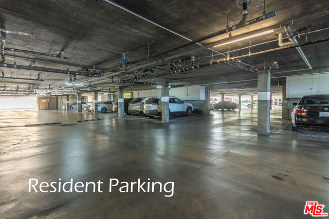 23901 Civic Center Way, Malibu CA: https://media.crmls.org/mediaz/32b4e1b7-a363-41c7-b1bd-5237f9f925db.jpg