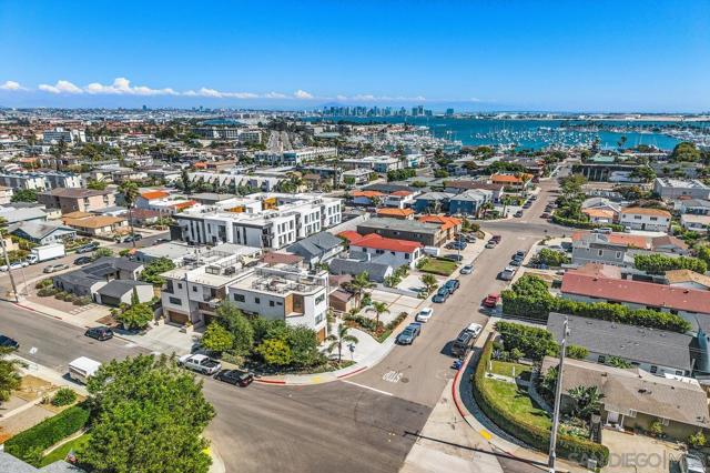 3144 Emerson St, San Diego CA: https://media.crmls.org/mediaz/32b5469a-714f-46e5-8bae-cc0c4a17a756.jpg