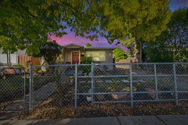 603 Warrington Avenue, Redwood City CA: https://media.crmls.org/mediaz/32b5d9f6-b4ed-443a-8867-68035eaba49d.jpg