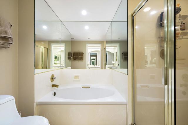 36 Maximo Way, Palm Desert CA: https://media.crmls.org/mediaz/32b714e0-5219-437e-94f0-8d3b03a09ad9.jpg