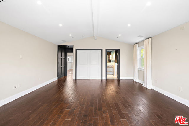 1147 Centinela Avenue, Santa Monica CA: https://media.crmls.org/mediaz/32b7af28-f46d-4b1a-a6e0-4e8174d5b24f.jpg