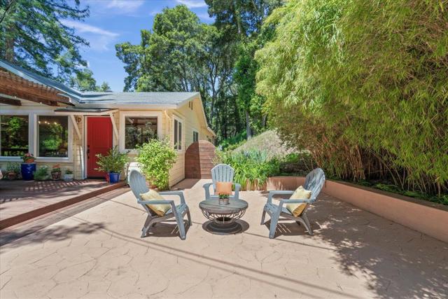 11949 Lakeshore Drive, Felton CA: https://media.crmls.org/mediaz/32b81324-3387-4e80-b5db-659b75fe3f49.jpg