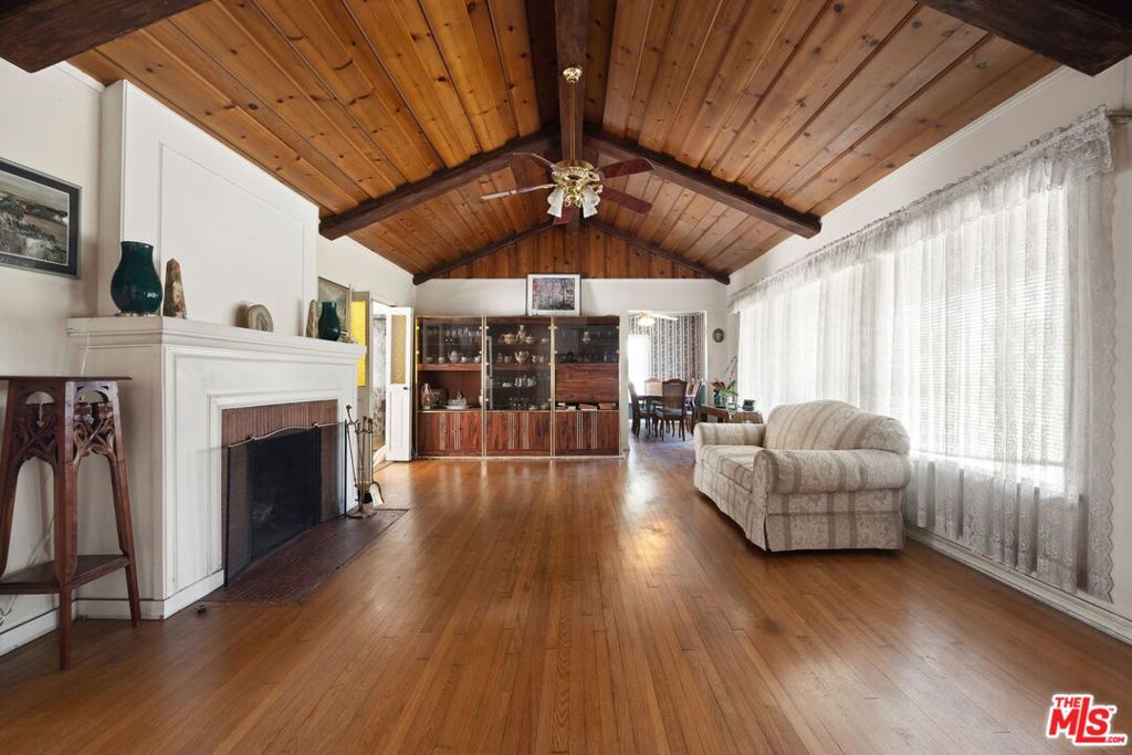 MLS #25502651 image #6