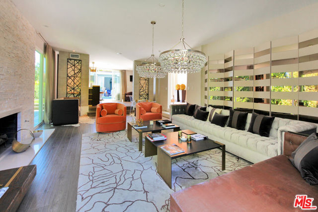 3054 Elvido Drive, Los Angeles CA: https://media.crmls.org/mediaz/32b98d53-836b-4768-a0e6-5024182cf5c7.jpg