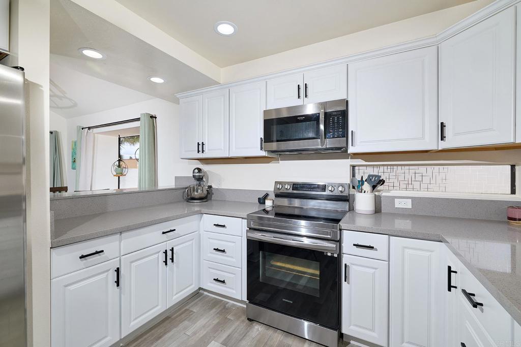 1935 Sunset Drive - photo 10