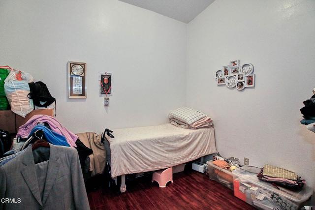 10424 Santa Fe Fire Road, Lucerne Valley CA: https://media.crmls.org/mediaz/32b99461-1796-4049-b997-340259e9c711.jpg