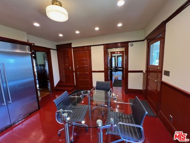 1340 Carroll Avenue, Los Angeles CA: https://media.crmls.org/mediaz/32b9e475-ae00-4f27-b2bf-60c934ce3362.jpg