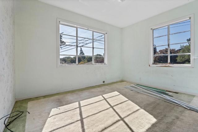 2326 Buena Vista Avenue, Belmont CA: https://media.crmls.org/mediaz/32ba2a9b-43a2-48f3-ae0b-021d4458f9d0.jpg