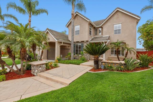 320 Crownview Ct, San Marcos CA: https://media.crmls.org/mediaz/32ba852a-42b0-494a-871e-e2fc682b57b8.jpg