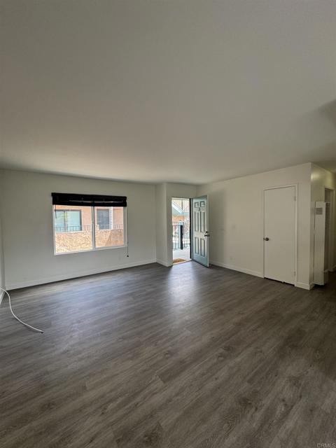 552 Canyon Drive, Oceanside CA: https://media.crmls.org/mediaz/32ba9d8a-d1b6-4be9-b520-9c0a7241f069.jpg