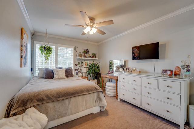 Image 20 of 33 For 11695 Scripps Lake Drive