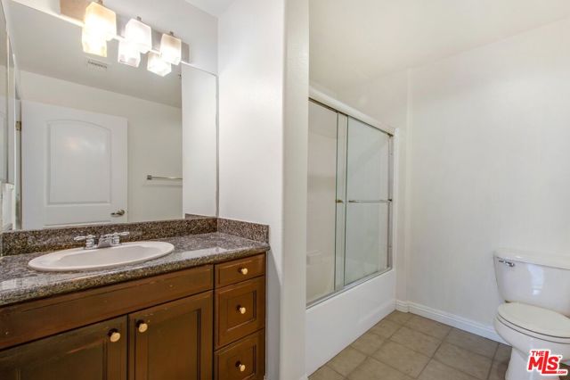 3740 Santa Rosalia Drive, Los Angeles, California 90008, 2 Bedrooms Bedrooms, ,2 BathroomsBathrooms,Condominium,For Sale,Santa Rosalia,24432927