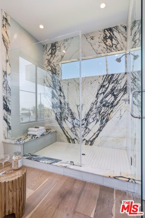3571 Colonial Avenue, Los Angeles CA: https://media.crmls.org/mediaz/32bb4fdf-e6d1-48bd-a014-0aedec3cb4c5.jpg