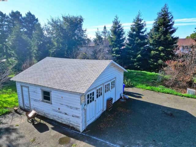 Image 41 of 51 For 181 Lewelling Blvd