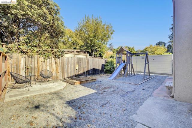 Image 52 of 60 For 850 Collier Dr