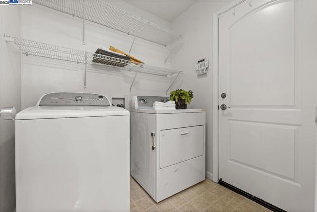 4775 Mahogany St, Dublin CA: https://media.crmls.org/mediaz/32bca3ce-6cdf-41ad-b928-80e9c723bd74.jpg