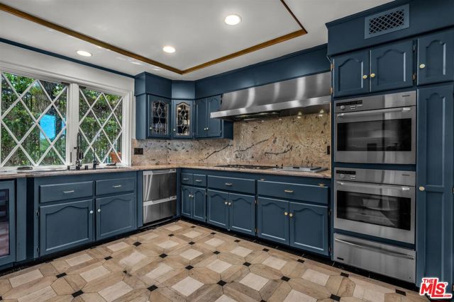 4 Bed Home for Sale in Los Angeles, California