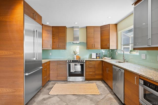 1611 San Luis Rey, Coronado CA: https://media.crmls.org/mediaz/32bf5517-dbe0-45f9-98fe-1cf34f595812.jpg