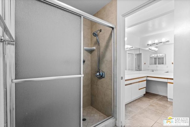 200 E Racquet Club Road, Palm Springs CA: https://media.crmls.org/mediaz/32bfee6b-2400-4e2d-8385-d25fe4beb7c5.jpg