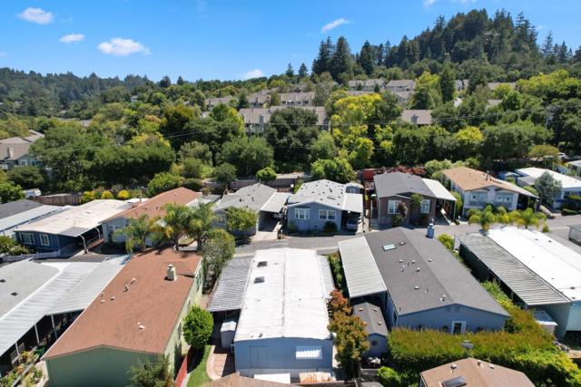 444 Whispering Pines Drive, Scotts Valley CA: https://media.crmls.org/mediaz/32c0e148-79cc-4339-b516-94f7a9f5559f.jpg
