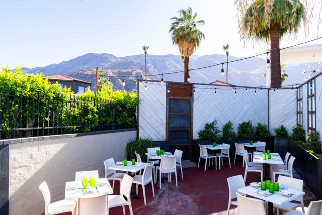 664 Palm Canyon Drive, Palm Springs CA: https://media.crmls.org/mediaz/32c16d53-315d-469c-a0bf-92c80d0b8dd3.jpg