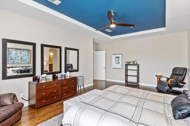 31662 Orange Blossom Ct, Valley Center CA: https://media.crmls.org/mediaz/32c1dee6-3c91-4baa-b025-4123a578997c.jpg