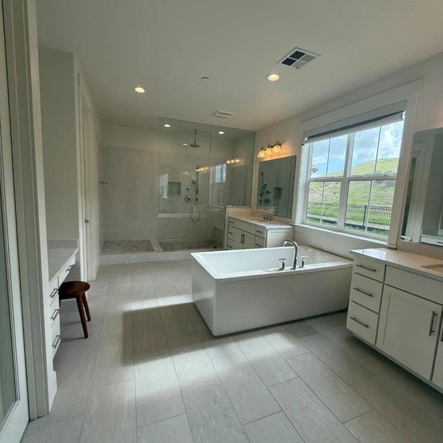 Image 10 of 15 For 2962 Delamar Drive