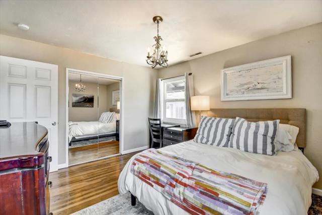847 Arguello Boulevard, Pacifica CA: https://media.crmls.org/mediaz/32c2f510-d84b-4bea-92e9-b59d55bbf71b.jpg