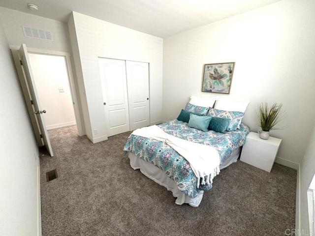 200 N El Camino Real, Oceanside CA: https://media.crmls.org/mediaz/32c3bf94-687e-4b58-aeda-8a08d0a6ab94.jpg