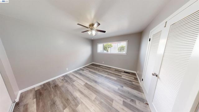 Image 19 of 22 For 2105 48th Ave